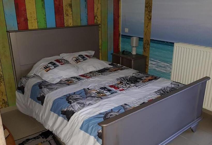 غرفة قياسية, La Passerelle