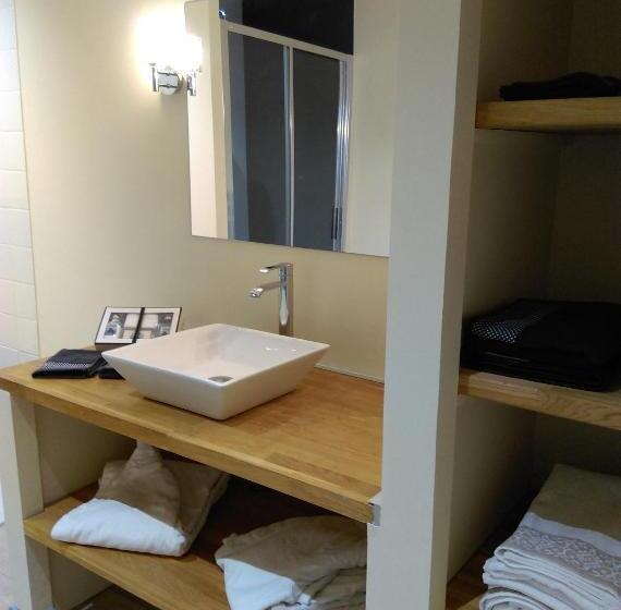 标准间, Ode Au Bonheur St Georges Sur Cher