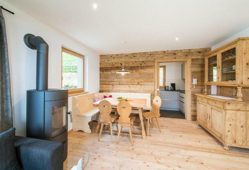 침실 1개 아파트, Hütterhof