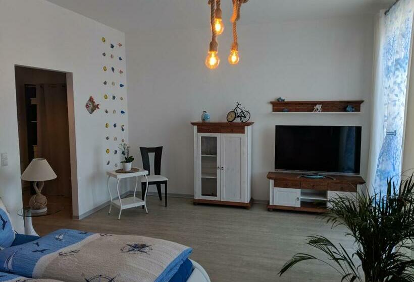 חדר סטנדרט יחיד מותאם לאדם עם מוגבלויות, Café & Mehr