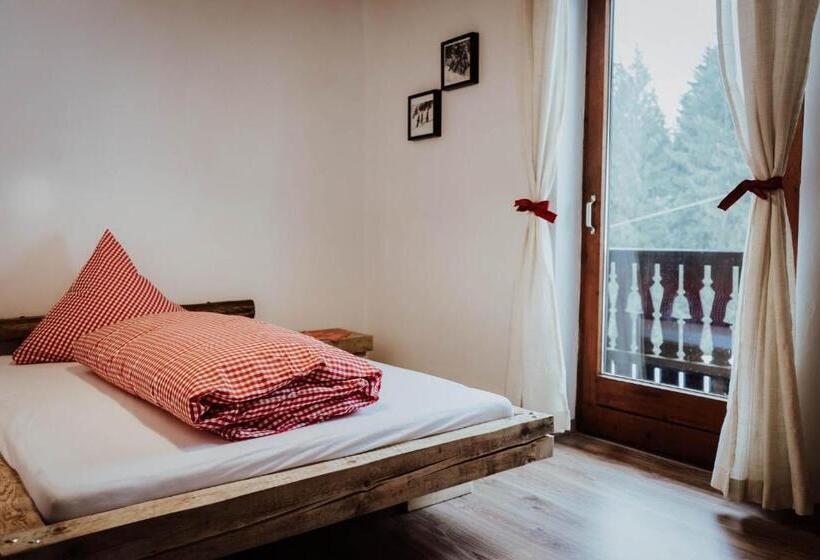 Номер Стандарт Индивидуальный с Балконом, Berggasthof Hochpröller