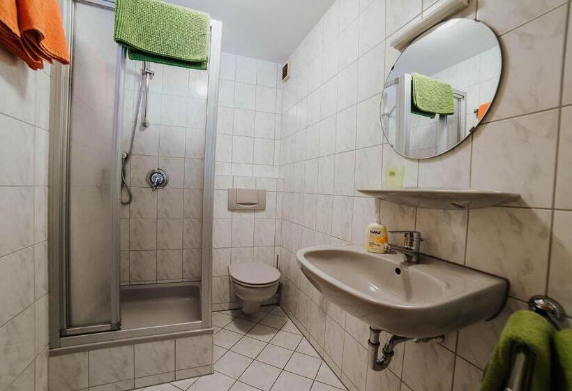 Номер Стандарт Вид на Горы, Berggasthof Hochpröller