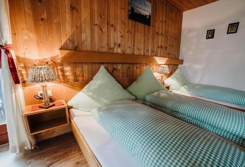 带阳台的三人标准间, Berggasthof Hochpröller