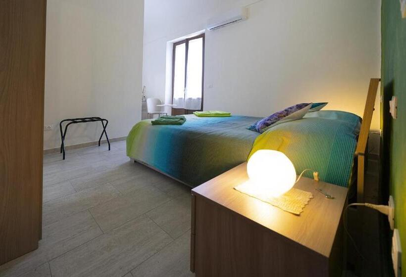 חדר דלוקס, B&b Rocca Ventosa