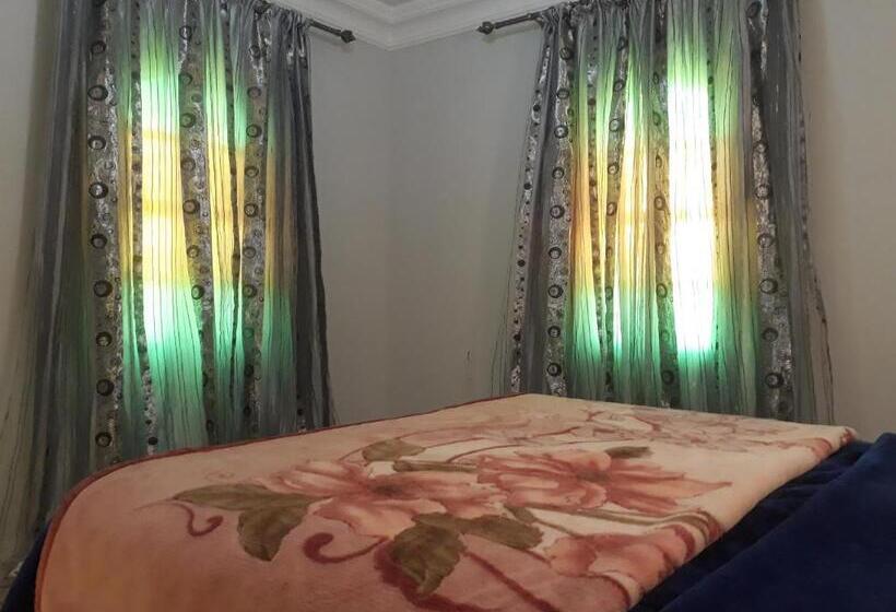 Номер Стандарт, Chambre D Hôtes Aya