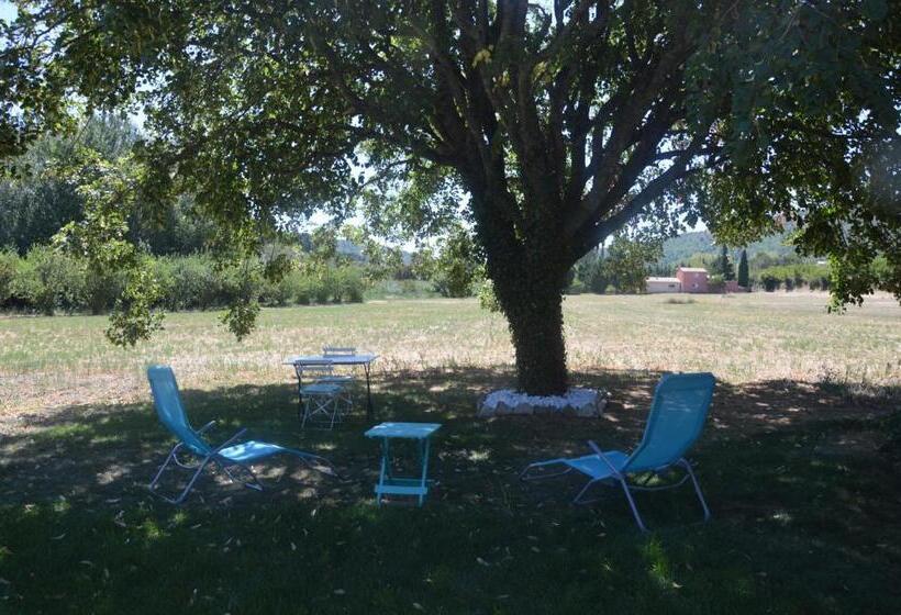 جناح سرير كينج, Il était Une Fois..