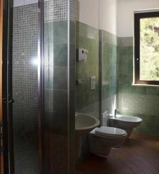 غرفة قياسية ثلاثية مزودة بشرفة, Affittacamere Certe Notti