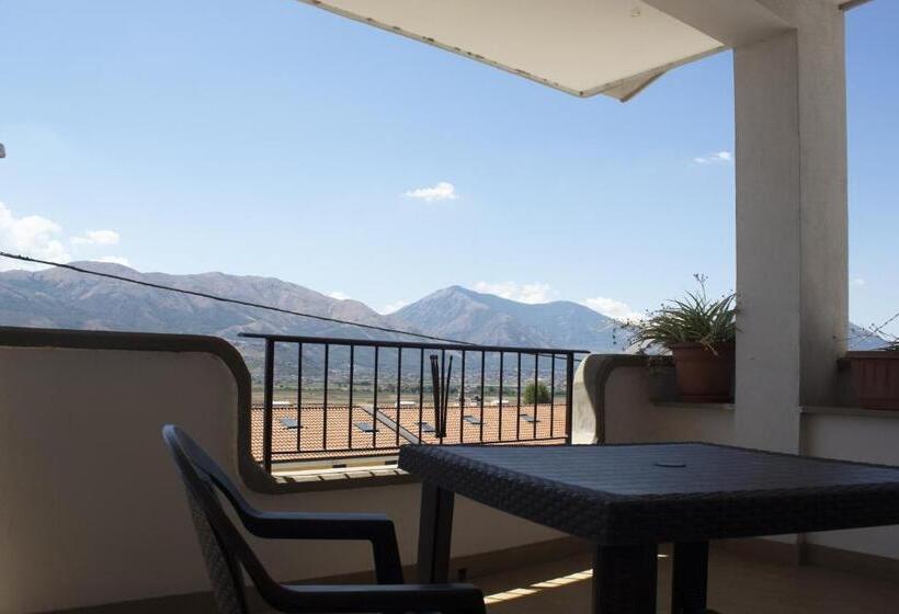 غرفة قياسية مزوَّدة بتراس, Affittacamere Certe Notti