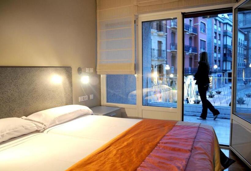 اتاق استاندارد, Juego Bolos Ostatua