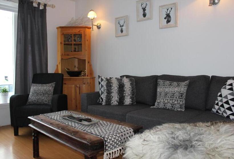 اتاق لوکس با چشم‌انداز دریا, Kriukot