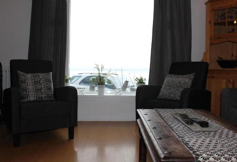 اتاق استاندارد با چشم‌انداز باغ, Kriukot