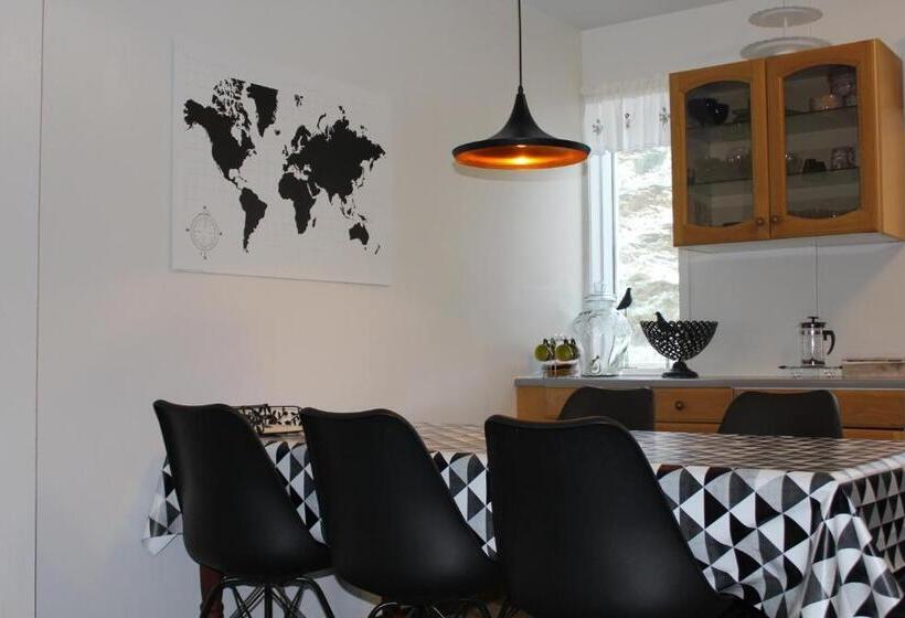 اتاق استاندارد با چشم‌انداز باغ, Kriukot