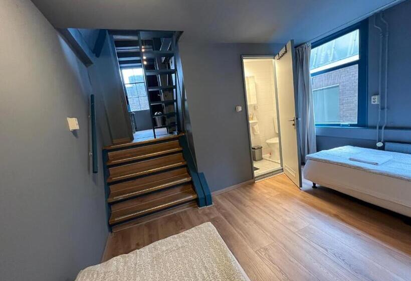 سوئیت 2 خوابه, Nes B&b