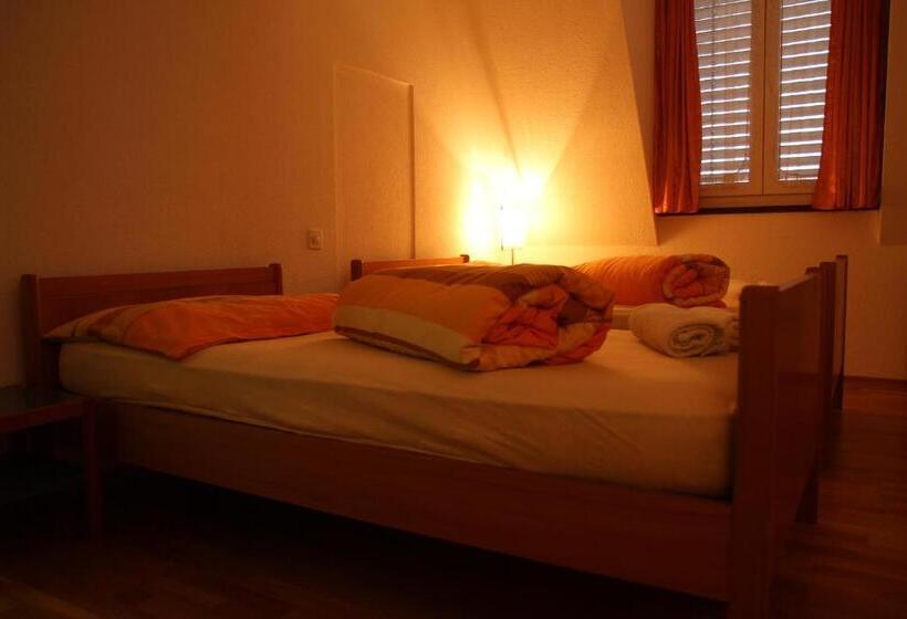 غرفة قياسية, Gasthaus Drei Eidgenossen