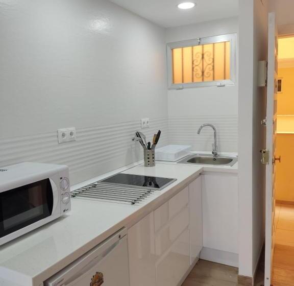 テラス付き１ベッドルームアパートメント, Apartamento Minerva Jupiter. The Perfect Accommodation For Your Vacation