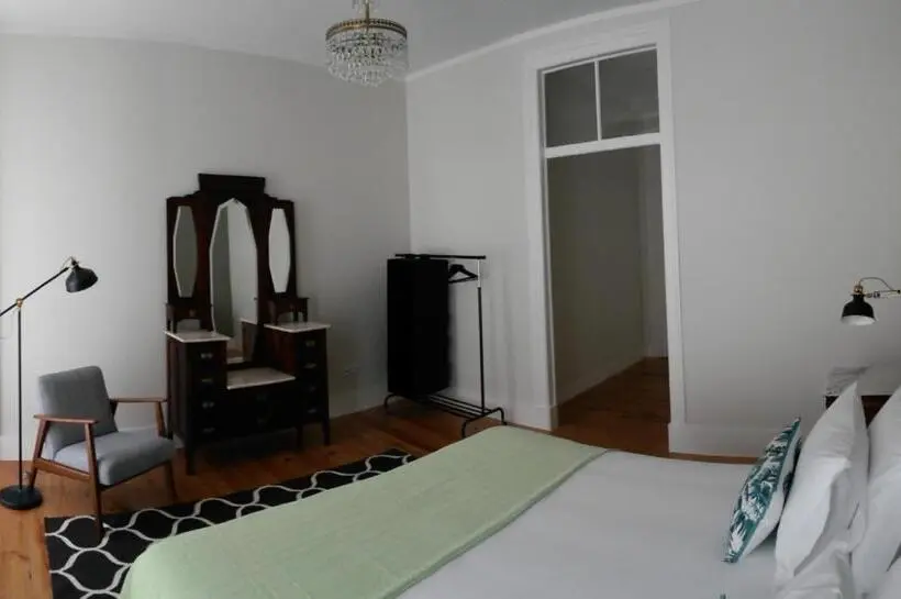 اتاق لوکس, Alcaçaria Do Bairro