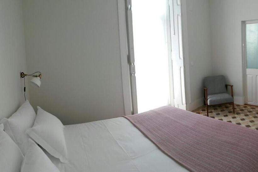 اتاق استاندارد با بالکن, Alcaçaria Do Bairro