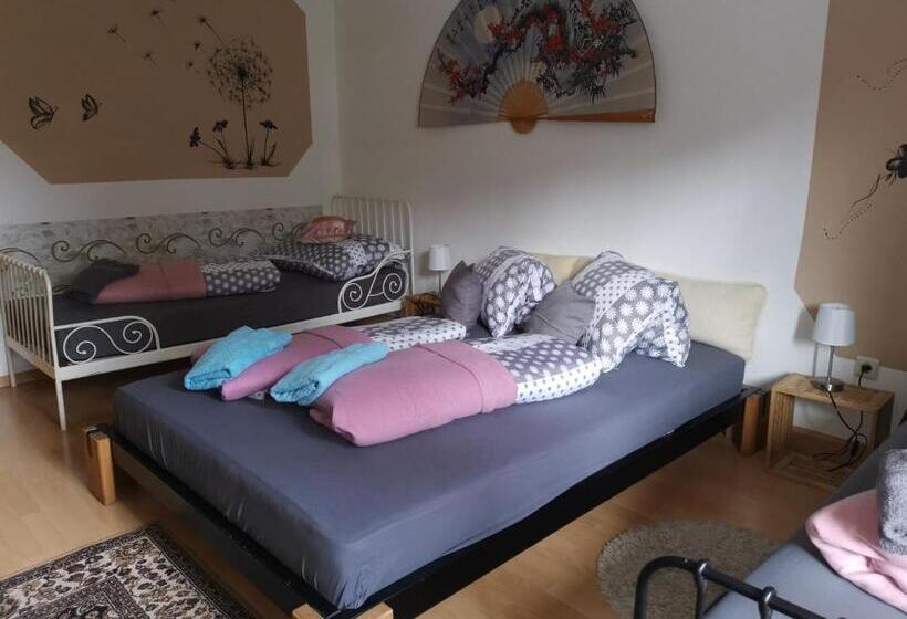 غرفة قياسية رباعية حمام مشترك, Pension Nachtviole