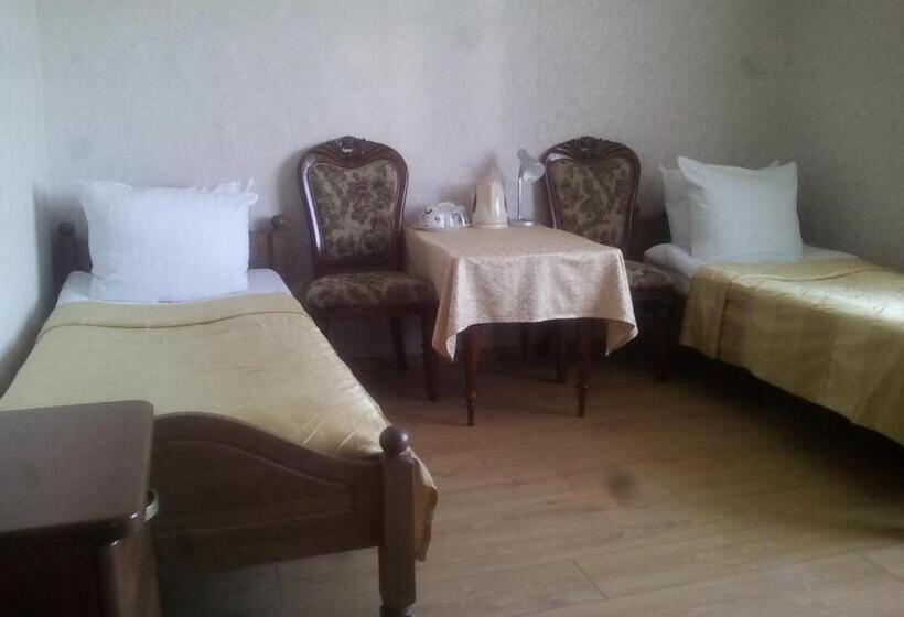 اتاق استاندارد, Sveciu Namai Avada