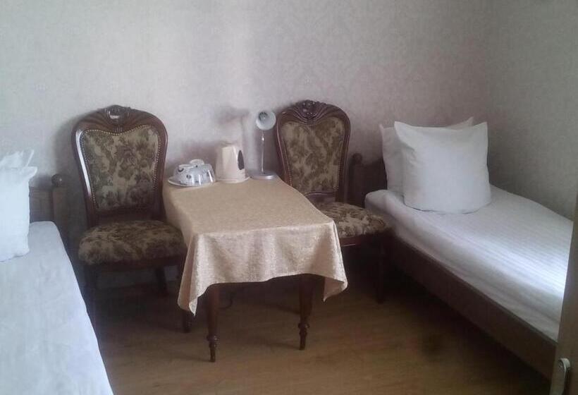 اتاق استاندارد, Sveciu Namai Avada