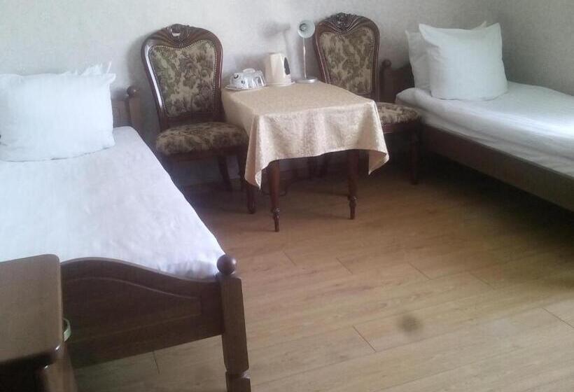 اتاق استاندارد, Sveciu Namai Avada