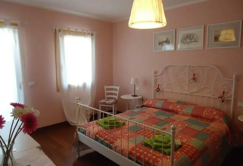 エコノミールーム, Re Leone Bed And Breakfast