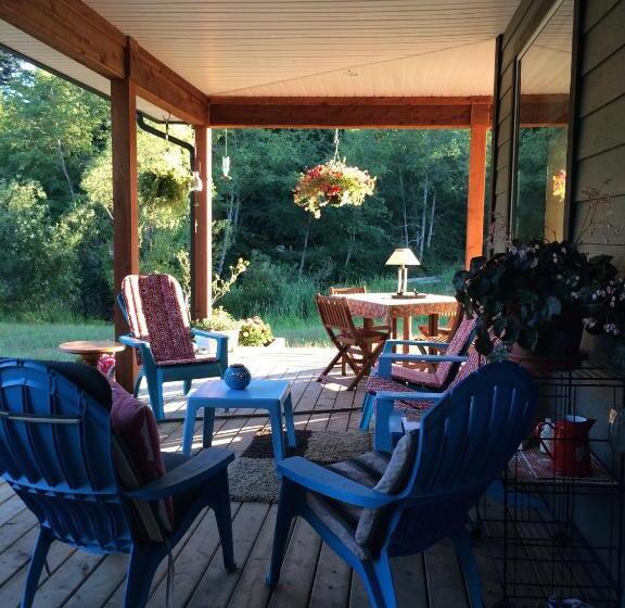 חדר סטנדרט נוף לגינה, Salmon Point B&b