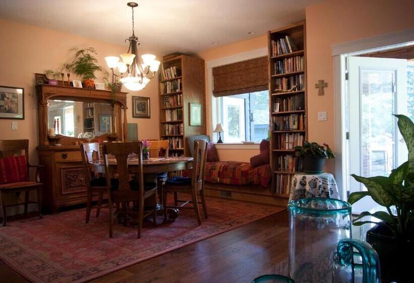 חדר סטנדרט עם מיטת קינג, Salmon Point B&b