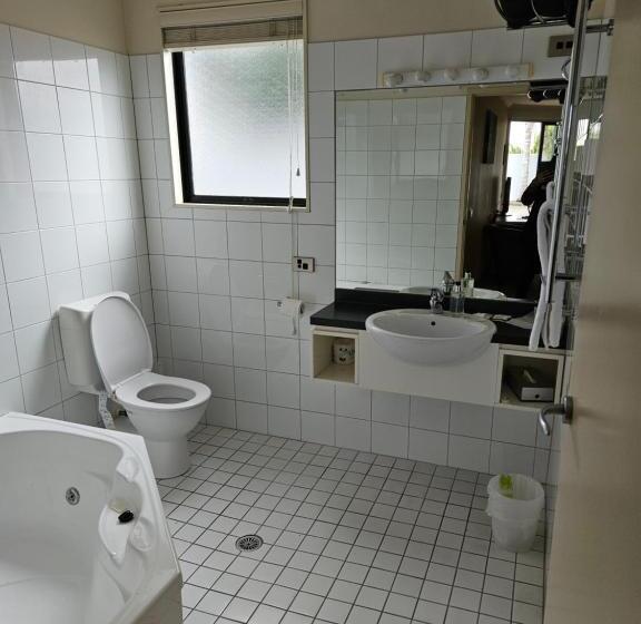 סוויטה אקזקיוטיב, Ballina Motel