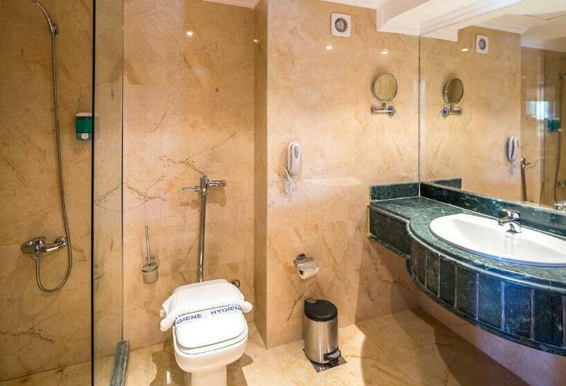 اتاق استاندارد با چشمانداز باغ, Hawaii Le Jardin Aqua Resort Families And Couples Only