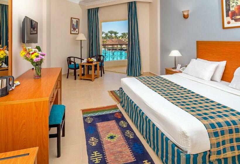 اتاق استاندارد سه تخته با چشمانداز باغ, Hawaii Le Jardin Aqua Resort Families And Couples Only