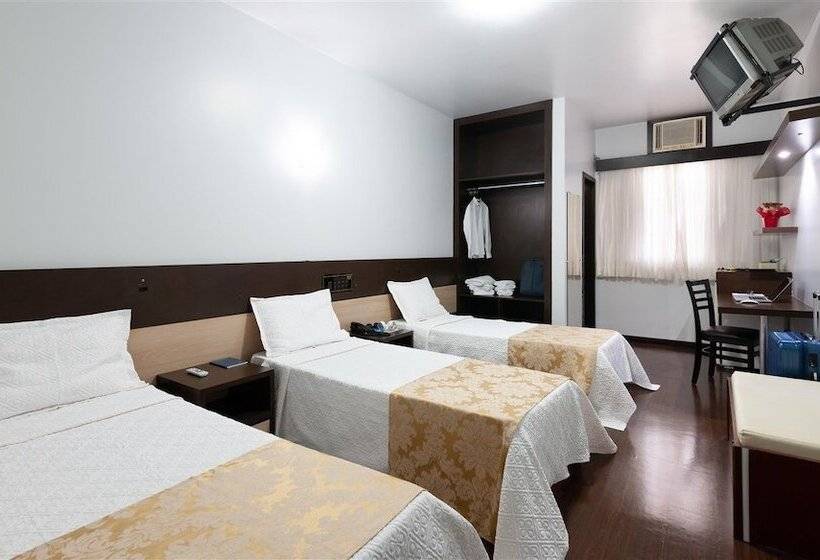 חדר סטנדרט לשלושה, 365