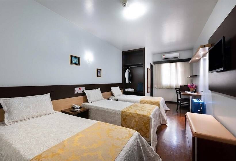 חדר דלוקס לשלושה, 365