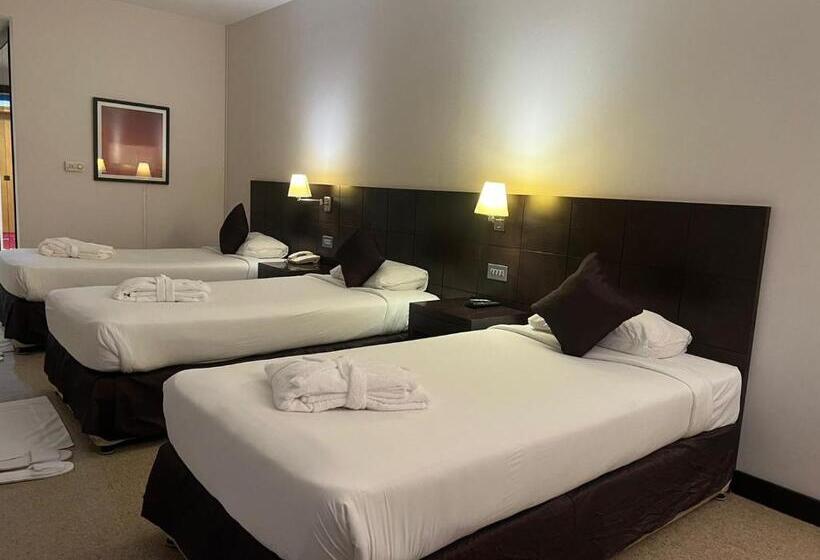 Номер Стандарт Трехместный, Al Jazira Club