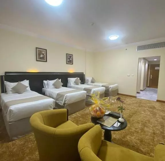 スタンダード4人部屋, Bab Al Multazam Concorde