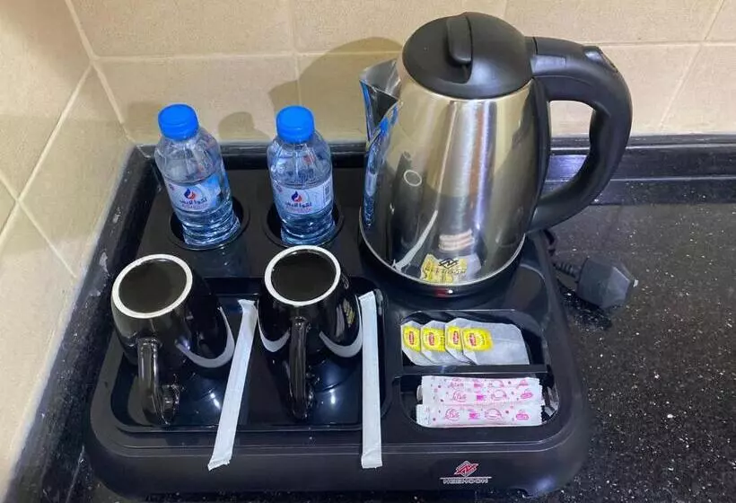スタンダード4人部屋, Bab Al Multazam Concorde