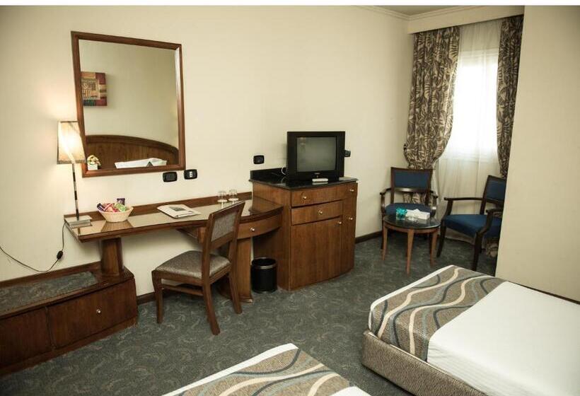 اتاق استاندارد با چشمانداز شهر, Cherry Maryski