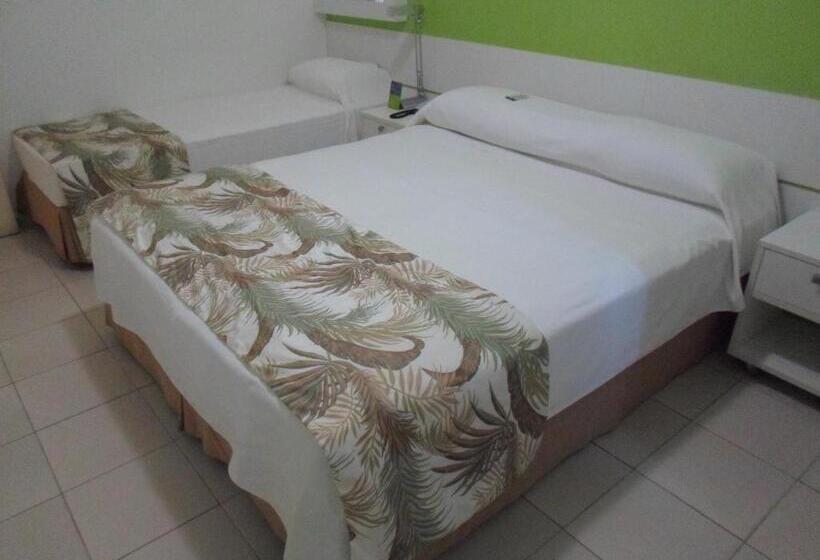 スタンダードトリプルルーム, Coqueiro Express