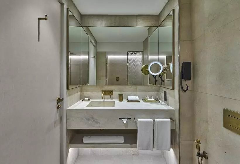 デラックスルーム, Erth Abu Dhabi