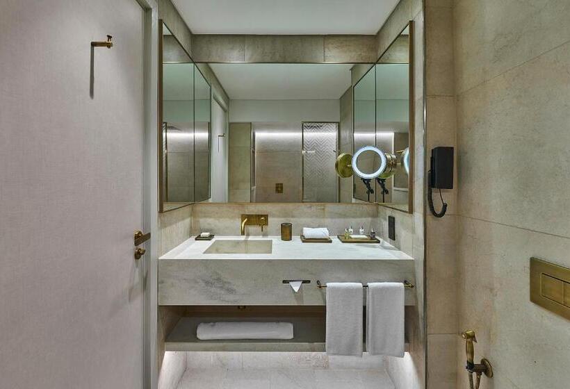 Номер Deluxe Кровать Кинг, Erth Abu Dhabi