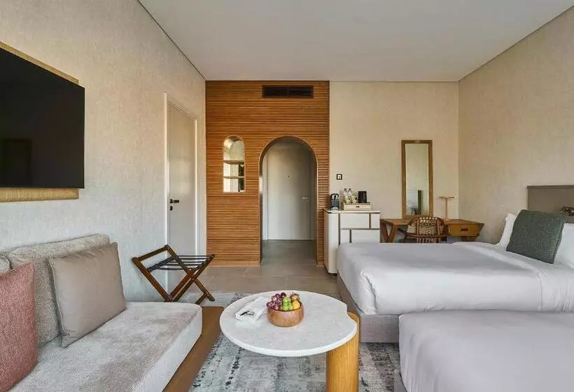 デラックスルーム, Erth Abu Dhabi