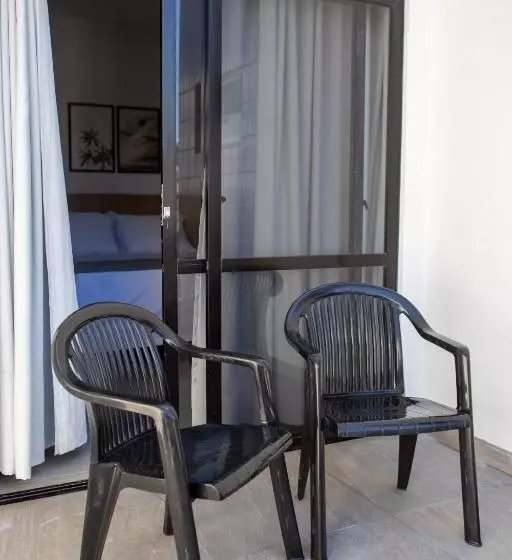 Triple Room Sea View, Flipper