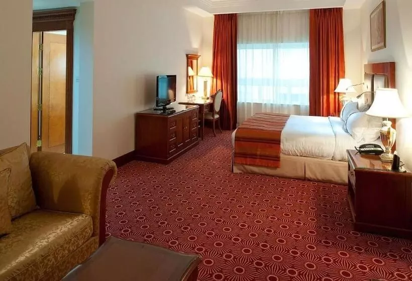 エクゼクティブスイート, Sunday Hotel Holiday International Dubai