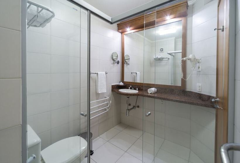 디럭스 룸, Laghetto Premio