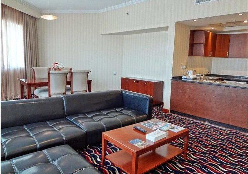 クラシックルーム, Master Curitiba Hotel   1,6 Km Do Estádio Couto Pereira   Show