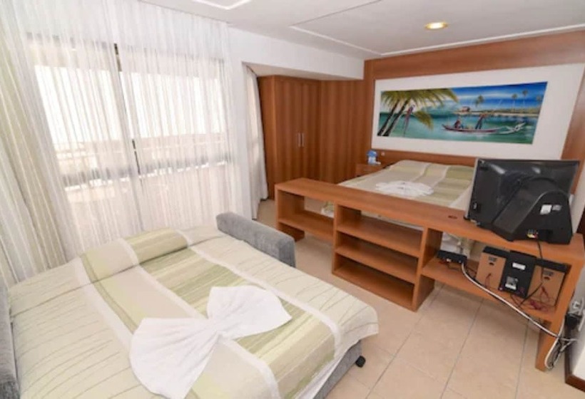 标准三人间, Mirador Praia