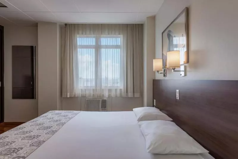 Deluxe Kolmen Hengen Huone, Monreale Express Ribeirao Preto