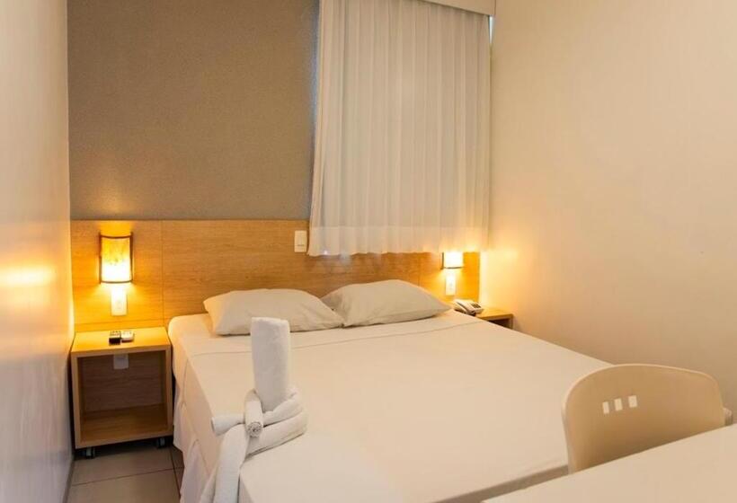 غرفة قياسية, Porto Maceio