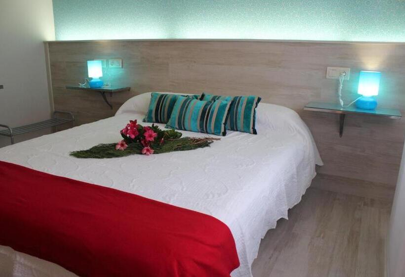 스탠다드 룸, Ronsel