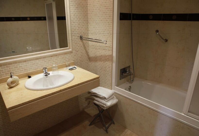 Номер Стандарт, Rural L Antic Portal